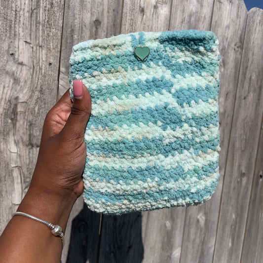 Crochet Kindle Sleeve (Made to Order)